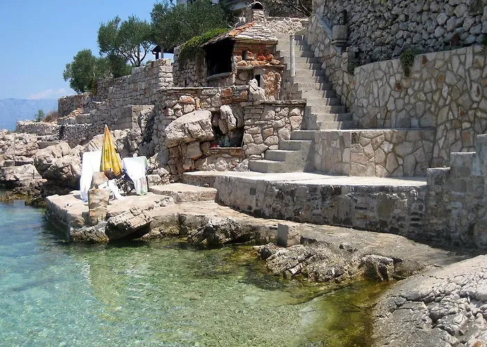 Apartman Apartments By The Sea Cove Zarace - Gdinj, Hvar - 8712 Gdinj